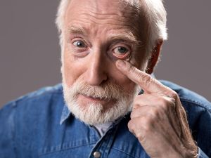 eye problems in seniors